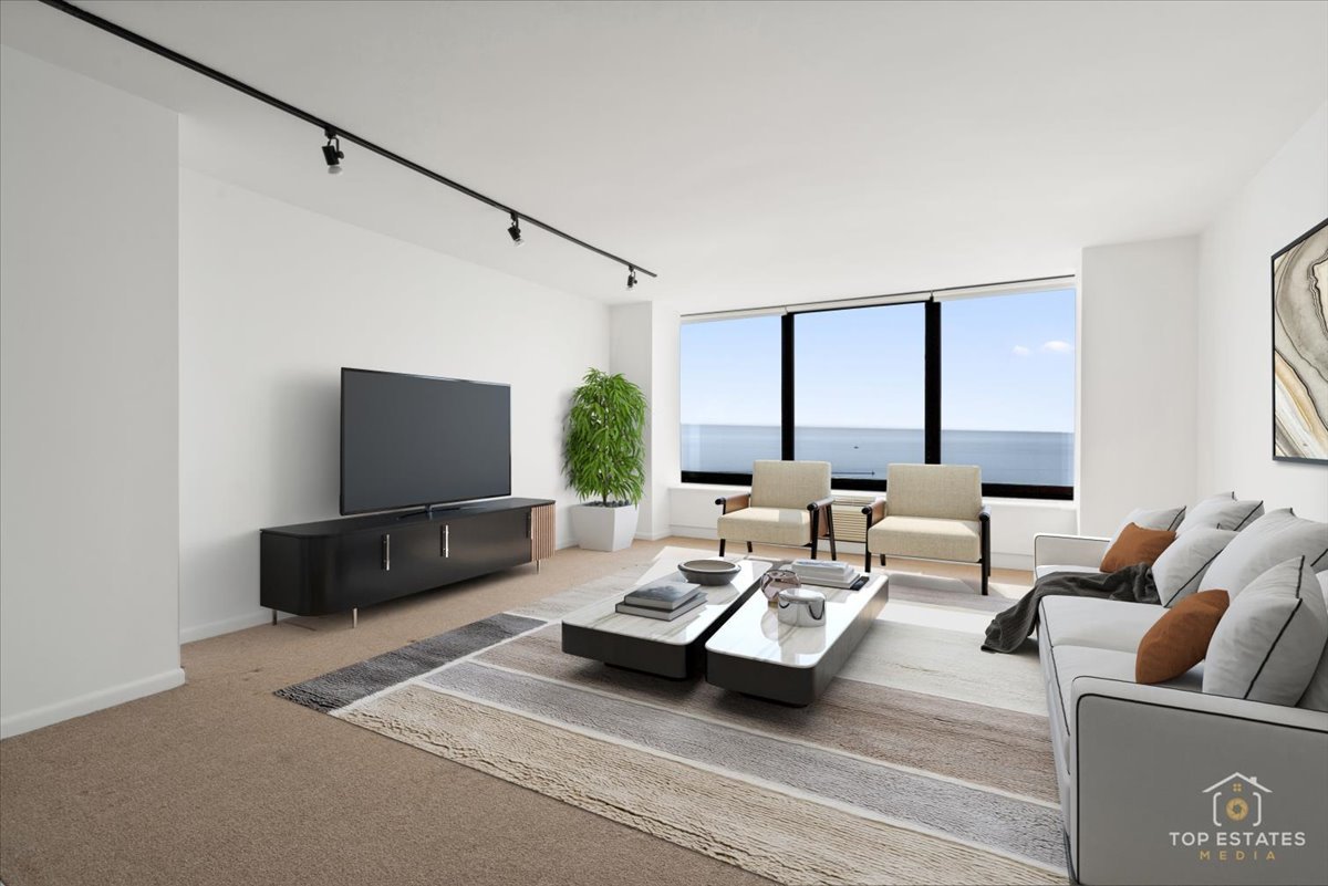 155 N Harbor Drive 4211