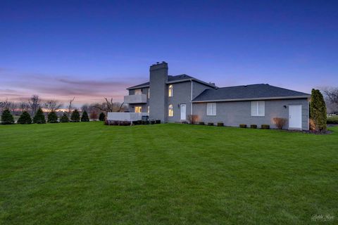 A home in South Barrington