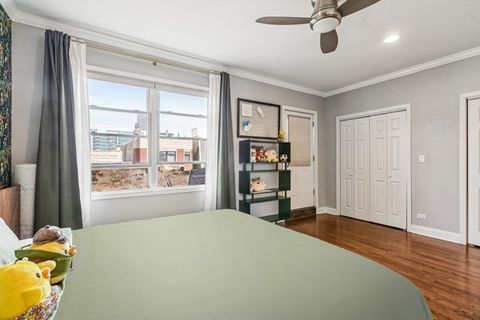 Tiny photo for 3750 N Wilton Avenue #5, Chicago, IL 60613 (MLS # 12472247)