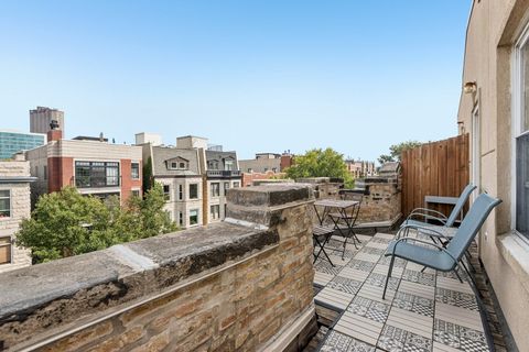 Tiny photo for 3750 N Wilton Avenue #5, Chicago, IL 60613 (MLS # 12472247)
