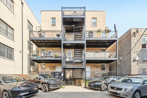 Tiny photo for 3750 N Wilton Avenue #5, Chicago, IL 60613 (MLS # 12472247)