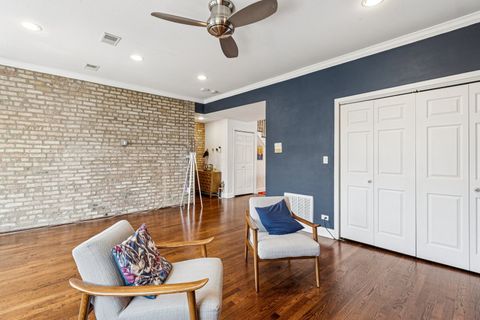 Tiny photo for 3750 N Wilton Avenue #5, Chicago, IL 60613 (MLS # 12472247)
