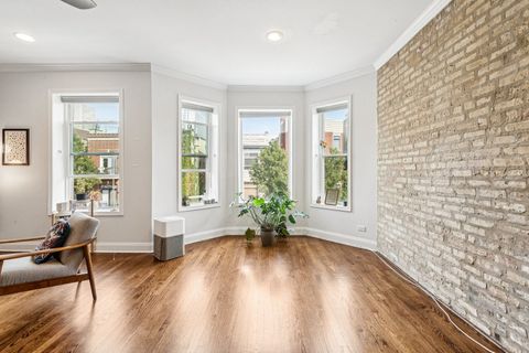 Tiny photo for 3750 N Wilton Avenue #5, Chicago, IL 60613 (MLS # 12472247)