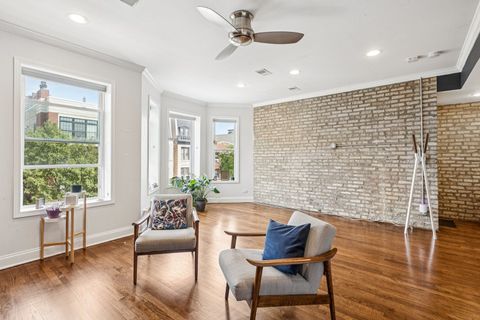Tiny photo for 3750 N Wilton Avenue #5, Chicago, IL 60613 (MLS # 12472247)