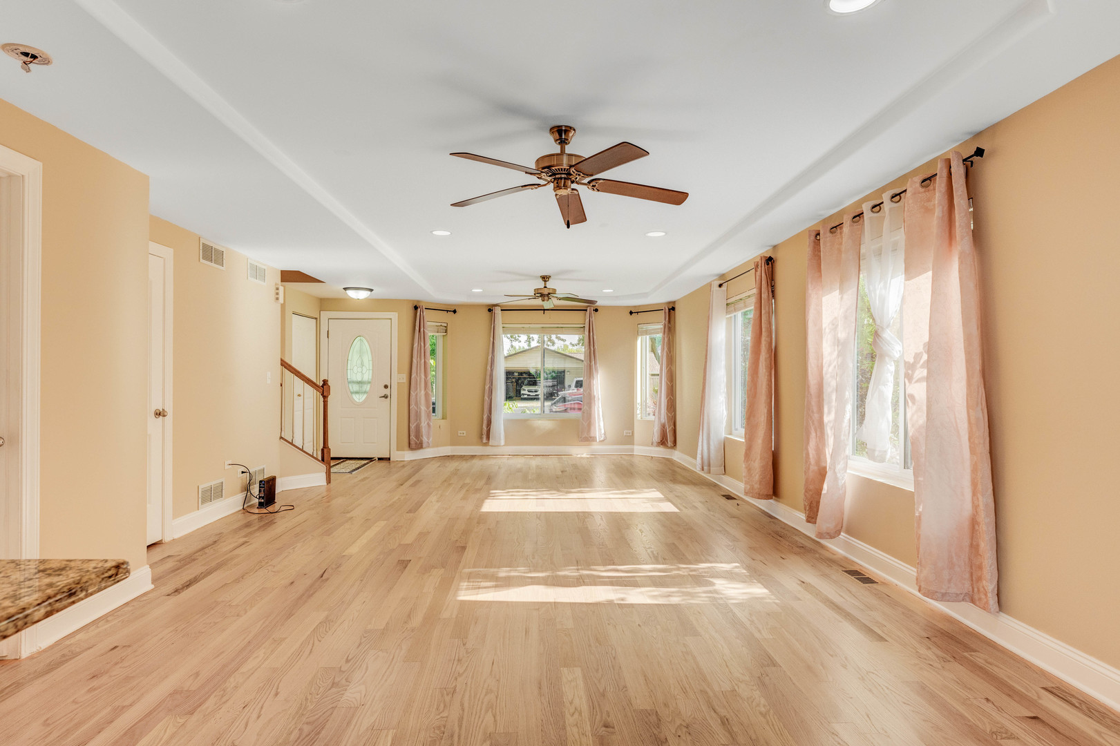 6120 W 98th Street