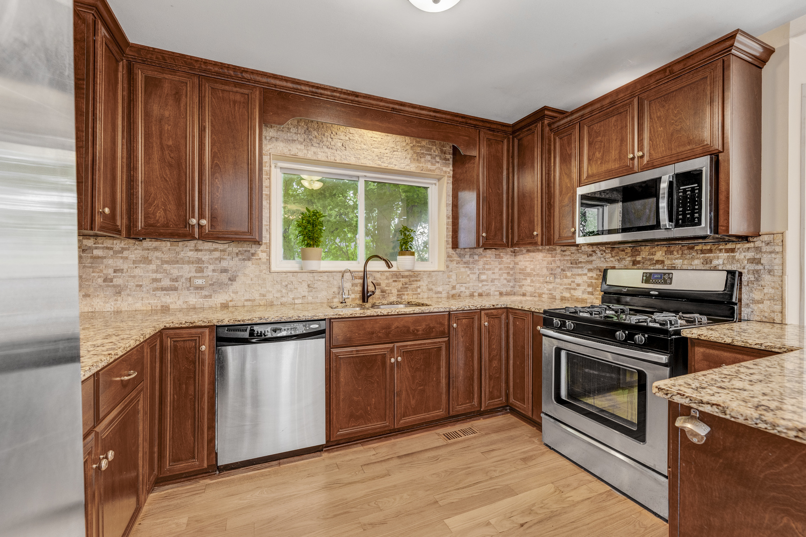 6120 W 98th Street
