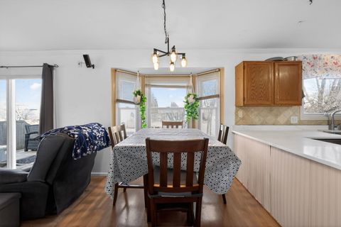 Tiny photo for 6230 Old Farm Lane, Gurnee, IL 60031 (MLS # 12584092)