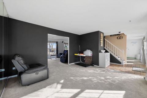 Tiny photo for 6230 Old Farm Lane, Gurnee, IL 60031 (MLS # 12584092)