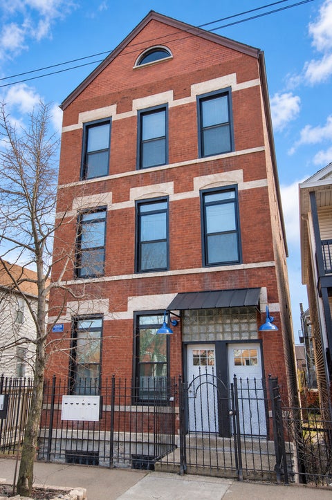 Photo of 2117 W 18th Street #2R, Chicago, IL 60608 (MLS # 12752076)