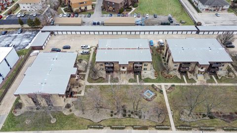 Tiny photo for 1500 ROCK RUN Drive #2D, Crest Hill, IL 60435 (MLS # 12553578)