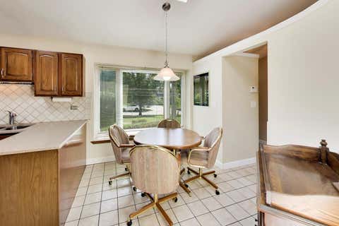 Tiny photo for 946 W Clearwater Street, Roselle, IL 60172 (MLS # 12706106)