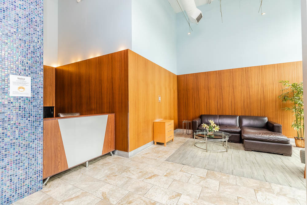 1600 S Indiana Avenue 501