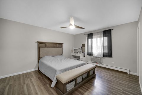 Tiny photo for 1133 S Finley Road #310, Lombard, IL 60148 (MLS # 12622971)