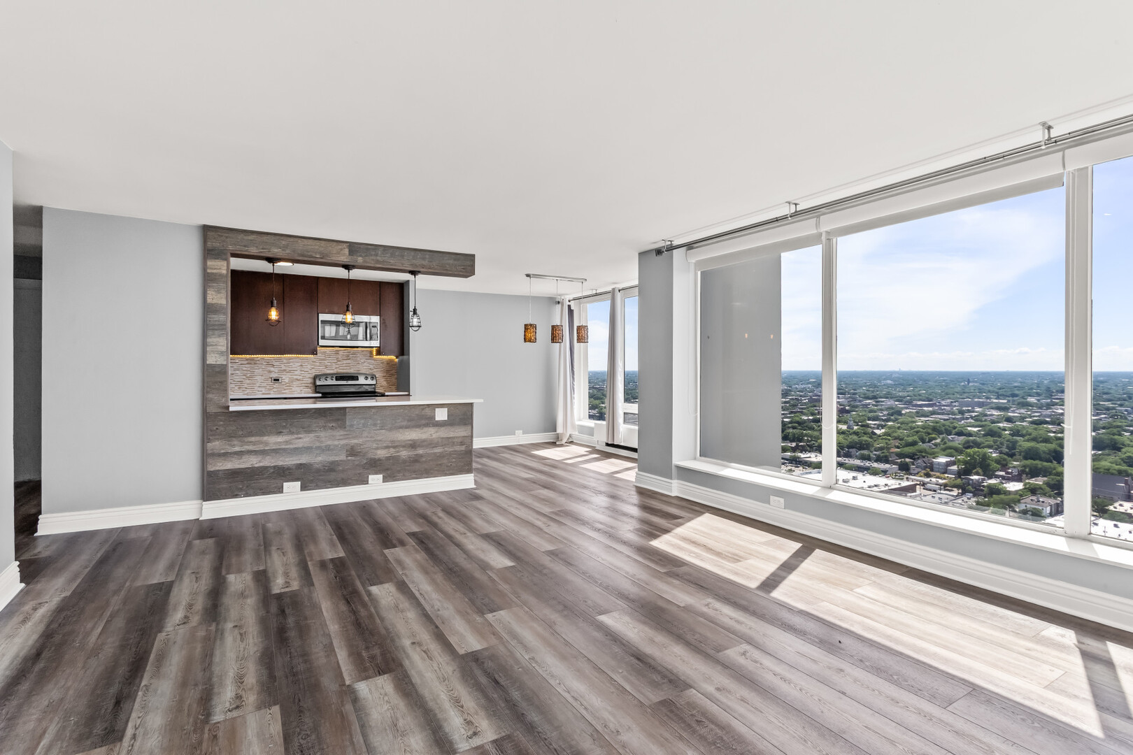 5445 N Sheridan Road 3501