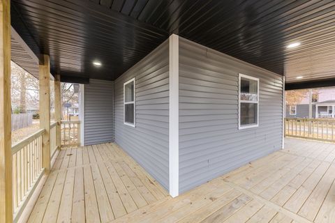 Tiny photo for 220 W Bennett Street, Pontiac, IL 61764 (MLS # 12499456)