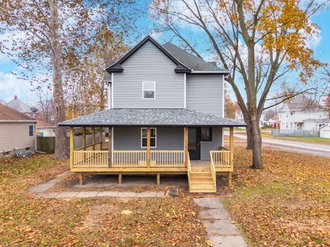 Photo of 220 W Bennett Street, Pontiac, IL 61764 (MLS # 12499456)