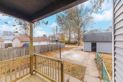 Tiny photo for 220 W Bennett Street, Pontiac, IL 61764 (MLS # 12499456)