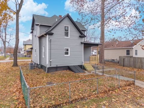 Tiny photo for 220 W Bennett Street, Pontiac, IL 61764 (MLS # 12499456)