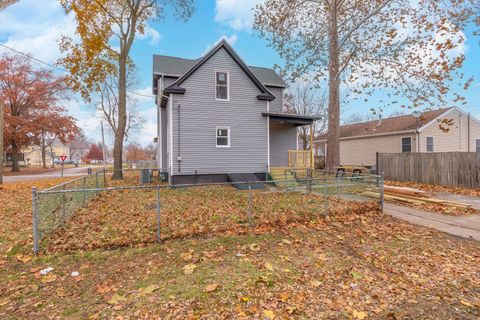 Tiny photo for 220 W Bennett Street, Pontiac, IL 61764 (MLS # 12499456)
