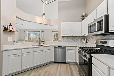 Tiny photo for 2611 Stanton Circle, Lake In The Hills, IL 60156 (MLS # 12606867)