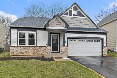 Tiny photo for 2611 Stanton Circle, Lake In The Hills, IL 60156 (MLS # 12606867)