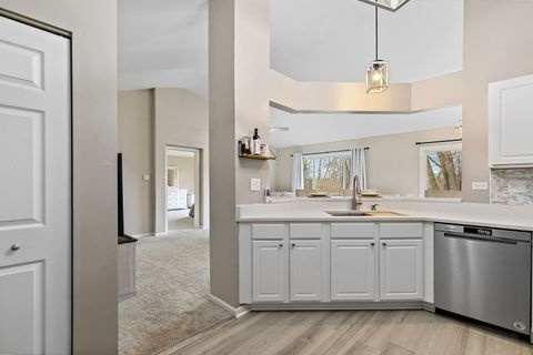 Tiny photo for 2611 Stanton Circle, Lake In The Hills, IL 60156 (MLS # 12606867)