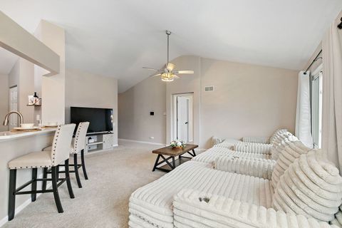 Tiny photo for 2611 Stanton Circle, Lake In The Hills, IL 60156 (MLS # 12606867)