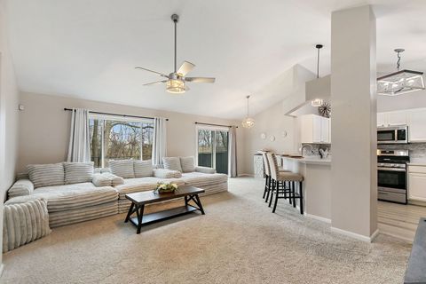 Tiny photo for 2611 Stanton Circle, Lake In The Hills, IL 60156 (MLS # 12606867)