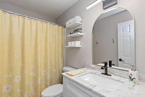 Tiny photo for 2611 Stanton Circle, Lake In The Hills, IL 60156 (MLS # 12606867)