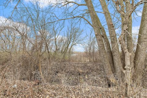 Tiny photo for 2611 Stanton Circle, Lake In The Hills, IL 60156 (MLS # 12606867)