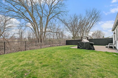 Tiny photo for 2611 Stanton Circle, Lake In The Hills, IL 60156 (MLS # 12606867)