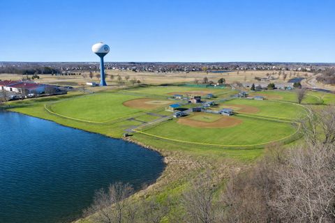 Tiny photo for 2611 Stanton Circle, Lake In The Hills, IL 60156 (MLS # 12606867)