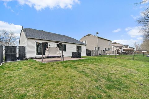 Tiny photo for 2611 Stanton Circle, Lake In The Hills, IL 60156 (MLS # 12606867)