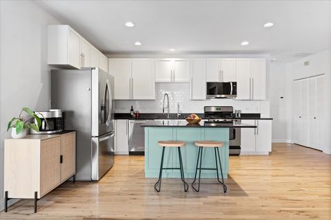 Tiny photo for 1225 N California Avenue #4C, Chicago, IL 60622 (MLS # 12514632)