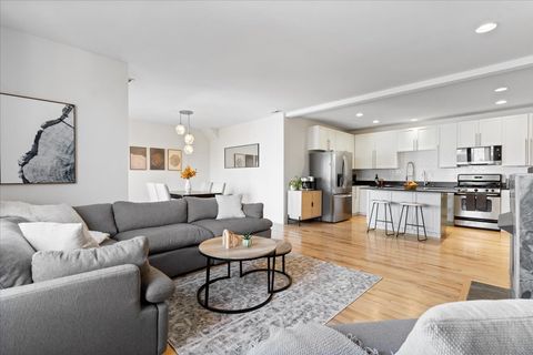Tiny photo for 1225 N California Avenue #4C, Chicago, IL 60622 (MLS # 12514632)
