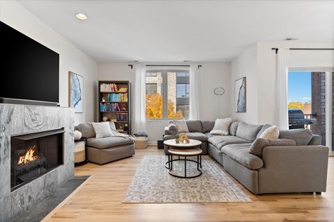 Tiny photo for 1225 N California Avenue #4C, Chicago, IL 60622 (MLS # 12514632)