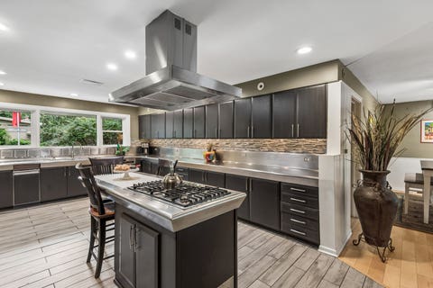 Tiny photo for 546 Timber Lane, Lake Forest, IL 60045 (MLS # 12695853)