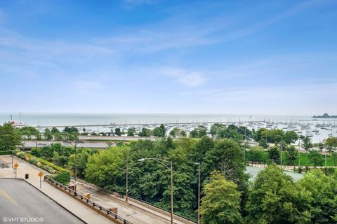 Tiny photo for 400 E RANDOLPH Street #913, Chicago, IL 60601 (MLS # 12476885)