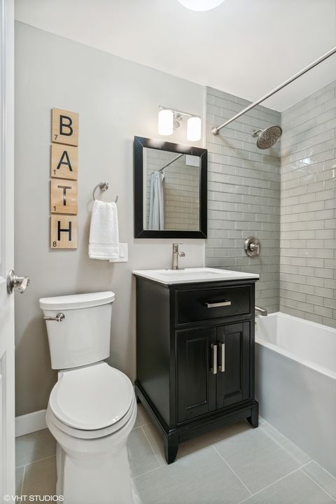 Tiny photo for 400 E RANDOLPH Street #913, Chicago, IL 60601 (MLS # 12476885)