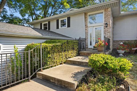 13694 Egg Ranch Road Pekin IL 61554