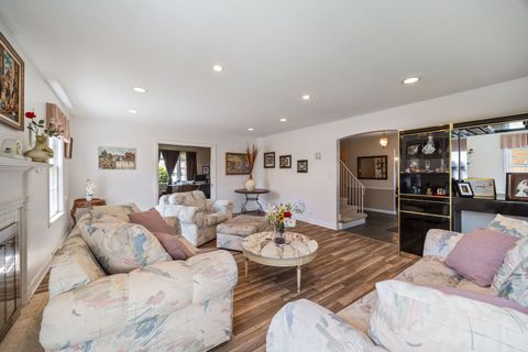 Tiny photo for 8822 Central Park Avenue, Evanston, IL 60203 (MLS # 12433994)