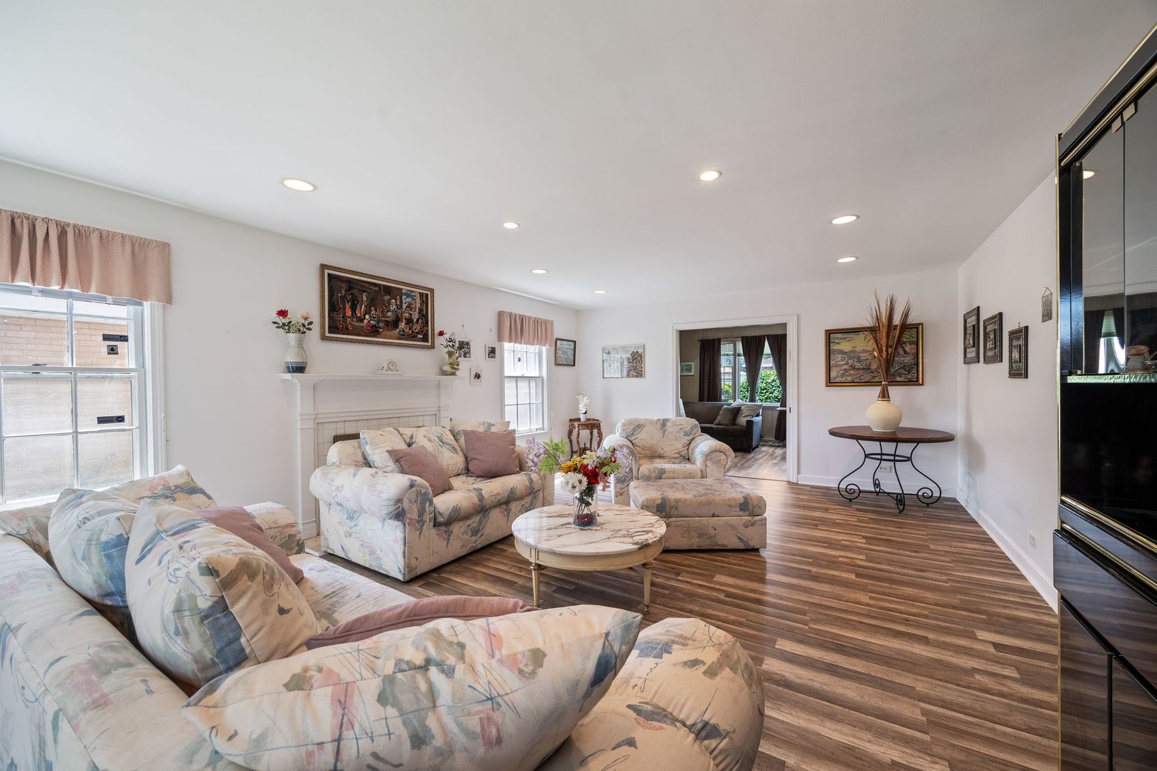 8822 Central Park Avenue