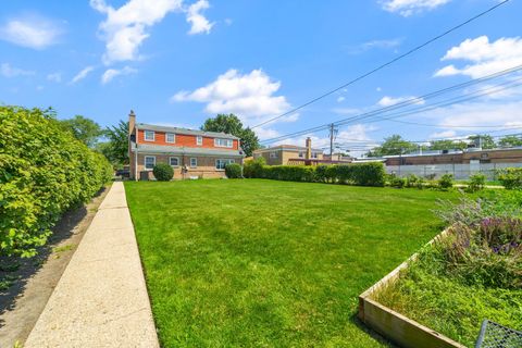 Tiny photo for 8822 Central Park Avenue, Evanston, IL 60203 (MLS # 12433994)