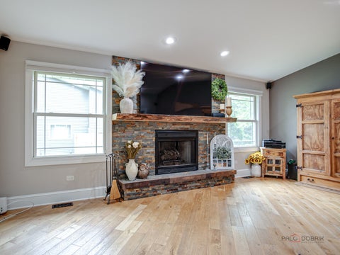 Tiny photo for 717 Roberts Road, Winthrop Harbor, IL 60096 (MLS # 12730213)