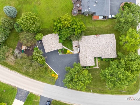 Tiny photo for 717 Roberts Road, Winthrop Harbor, IL 60096 (MLS # 12730213)