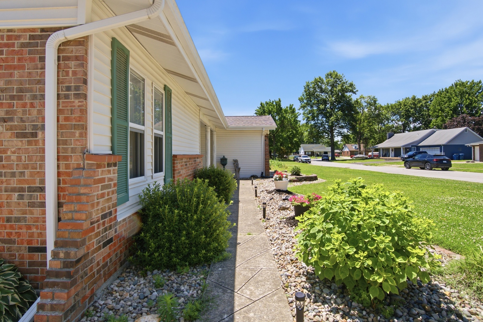 3232 Newell Drive