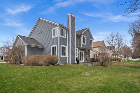 Tiny photo for 1995 Colchester Avenue, Hoffman Estates, IL 60192 (MLS # 12594548)