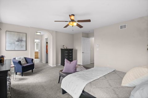 Tiny photo for 1995 Colchester Avenue, Hoffman Estates, IL 60192 (MLS # 12594548)