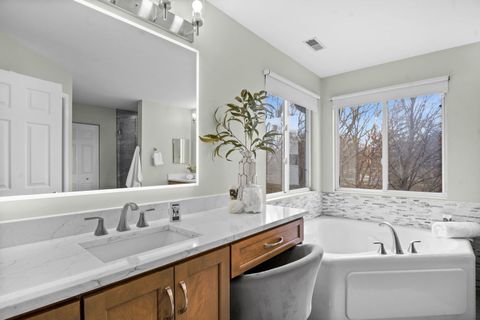 Tiny photo for 1995 Colchester Avenue, Hoffman Estates, IL 60192 (MLS # 12594548)