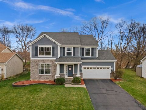 Tiny photo for 1995 Colchester Avenue, Hoffman Estates, IL 60192 (MLS # 12594548)